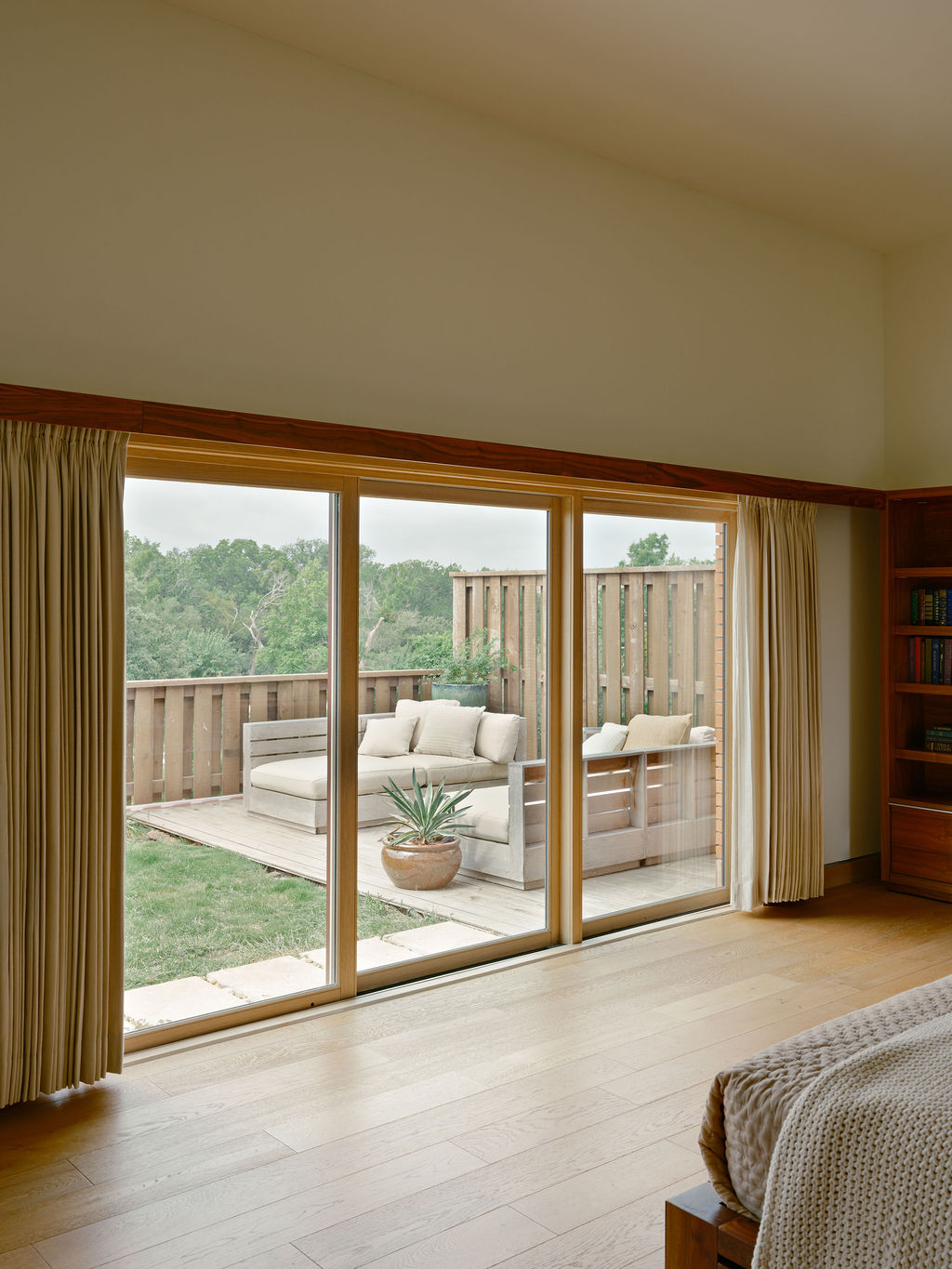 Covered terrace with outdoor seating
